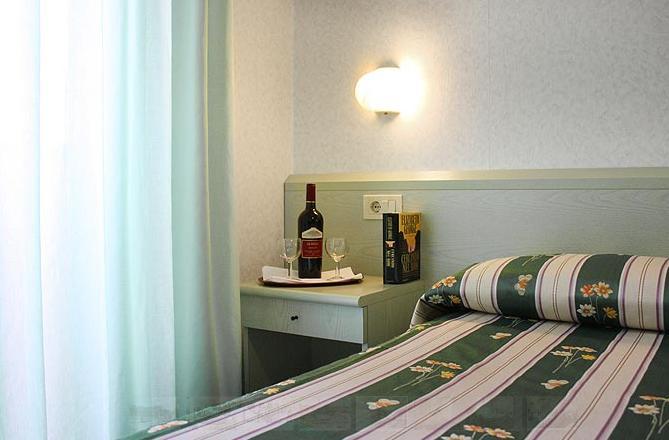 Hotel Aurora Castiglione della Pescaia Bagian luar foto