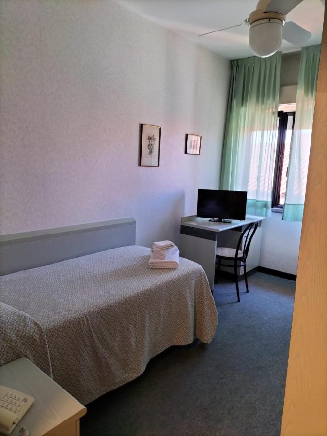 Hotel Aurora Castiglione della Pescaia Bagian luar foto
