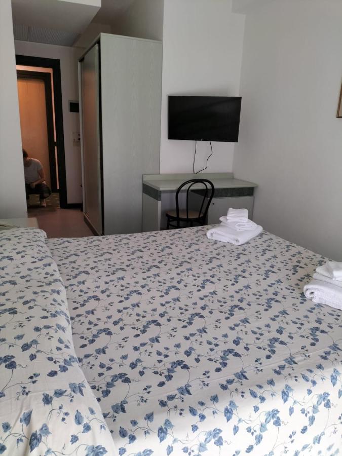Hotel Aurora Castiglione della Pescaia Bagian luar foto