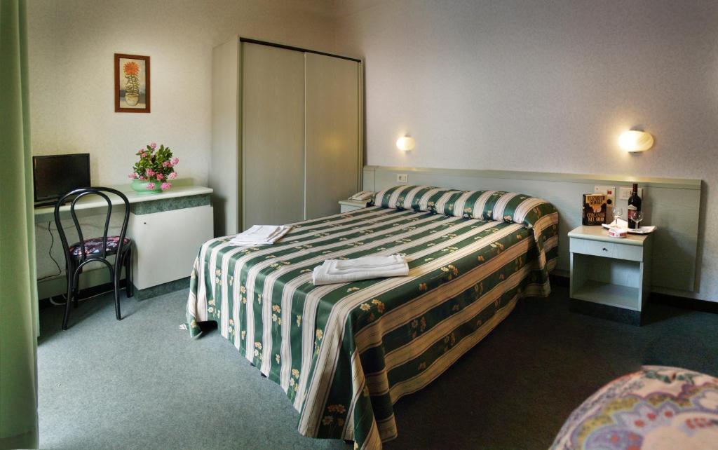Hotel Aurora Castiglione della Pescaia Ruang foto