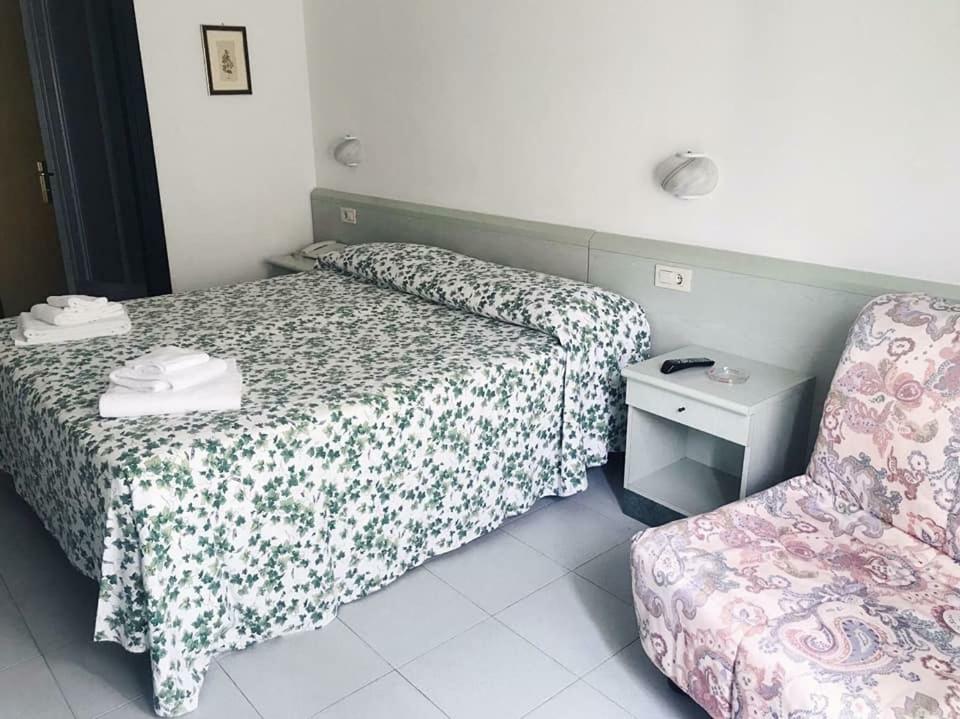 Hotel Aurora Castiglione della Pescaia Bagian luar foto